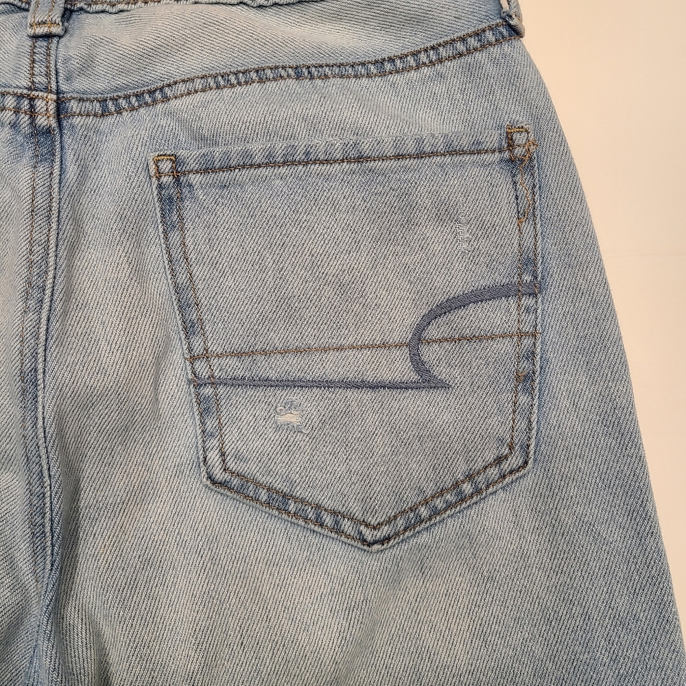 American Eagle Hi-Rise Tomgirl Distressed Light Wash Straight Leg Jeans 2 - Picture 12 of 16